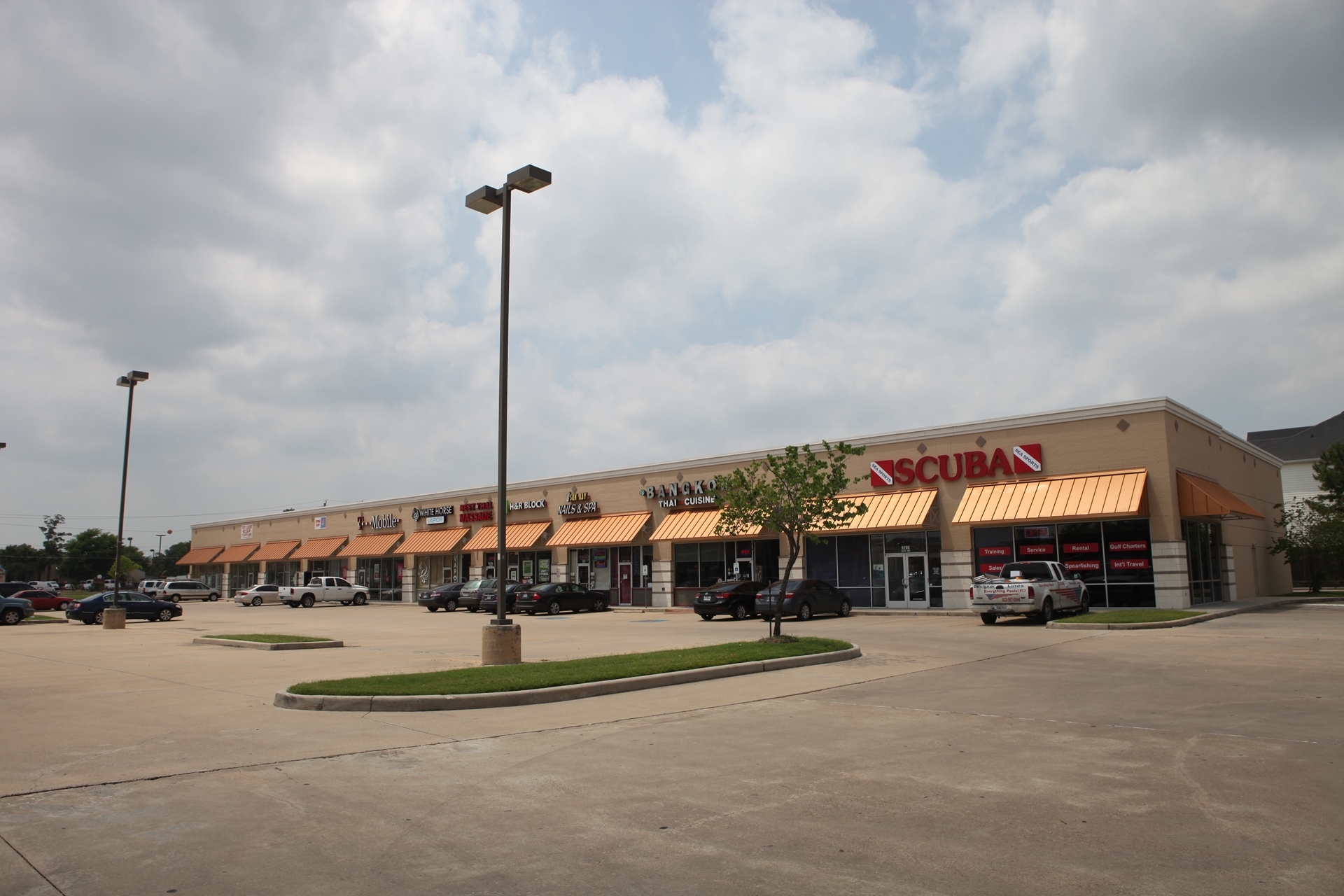 9200-9296 Westheimer Rd, Houston, TX for sale Primary Photo- Image 1 of 1