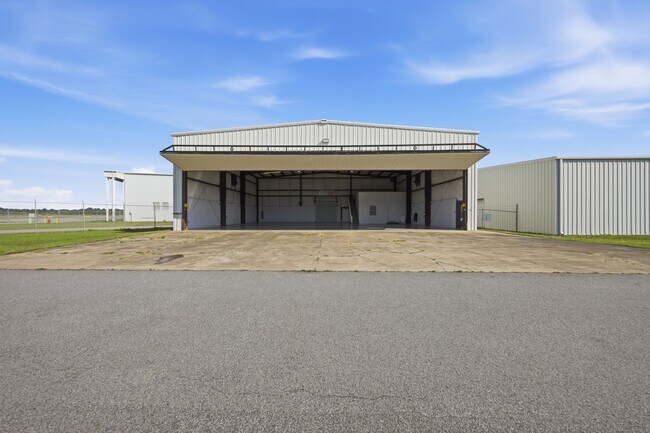 Plus de détails pour 1131 Memorial Dr, Greenville, NC - Industriel à louer