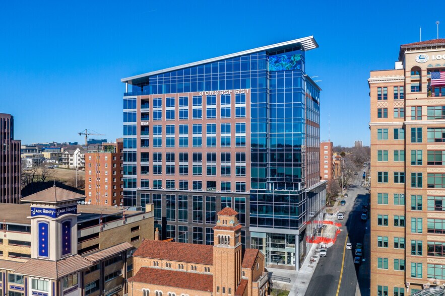 4622 Pennsylvania Ave, Kansas City, MO à louer - Photo du bâtiment - Image 1 de 14
