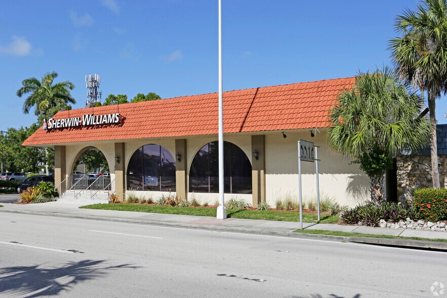 382 9th St S, Naples, FL à vendre - Photo du bâtiment - Image 2 de 5