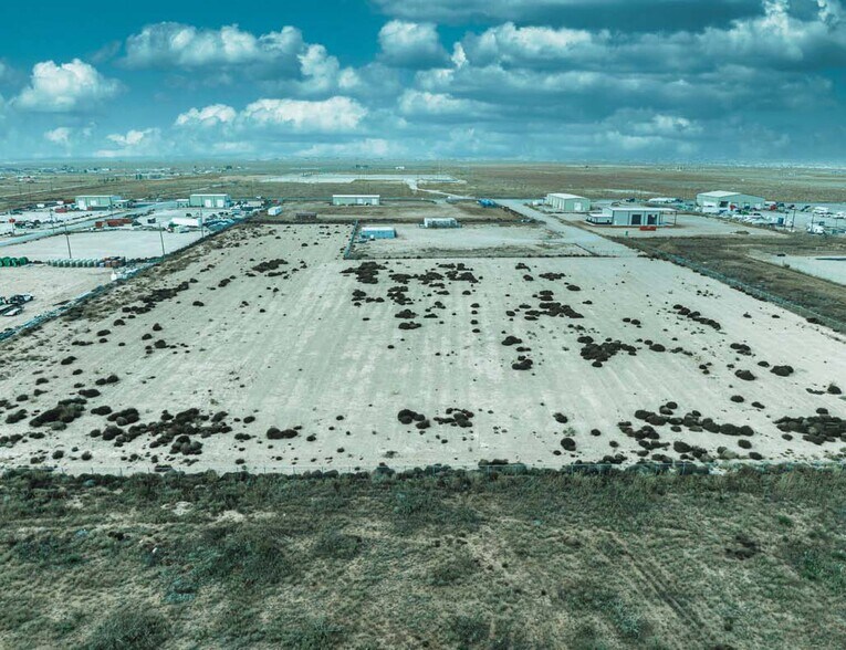 3007 W County Rd 135, Midland, TX à louer - Photo du bâtiment - Image 3 de 3