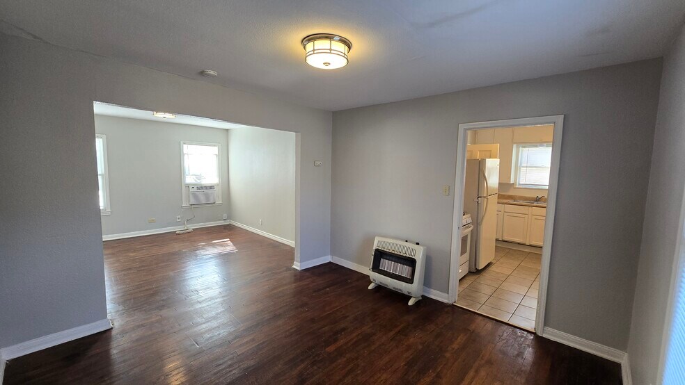 323 Claremont Ave, San Antonio, TX à vendre - Photo du bâtiment - Image 3 de 25