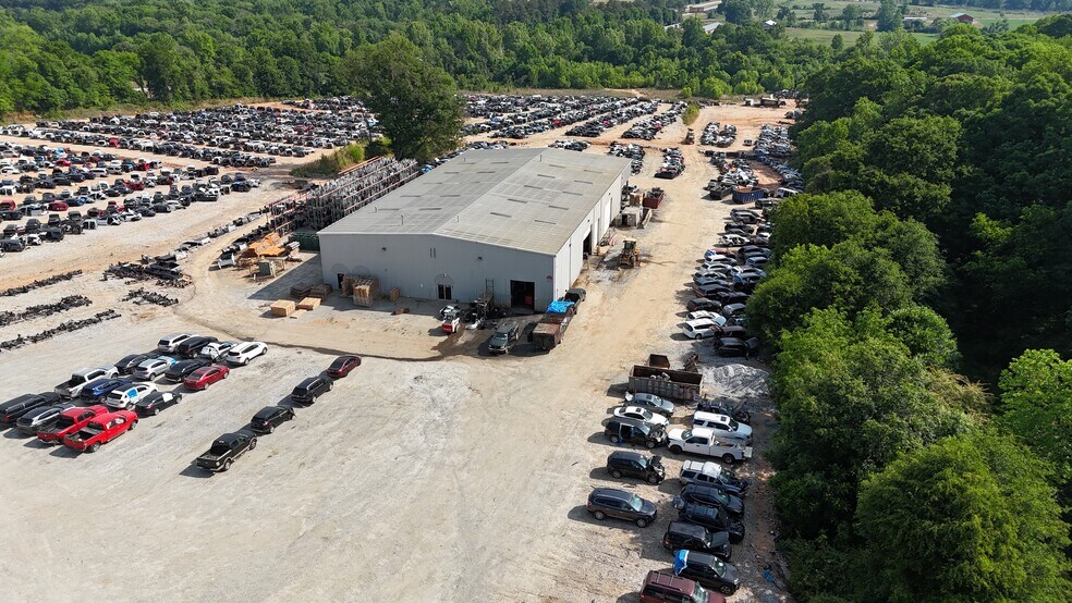 774 Highway 320, Carnesville, GA à vendre - Photo du bâtiment - Image 2 de 8