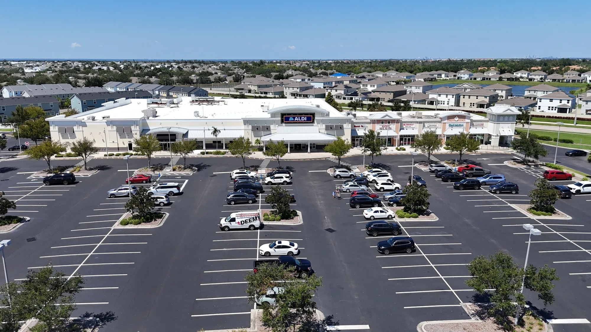 2527 Harbor Village Lane, Apollo Beach, FL for lease Building Photo- Image 1 of 5