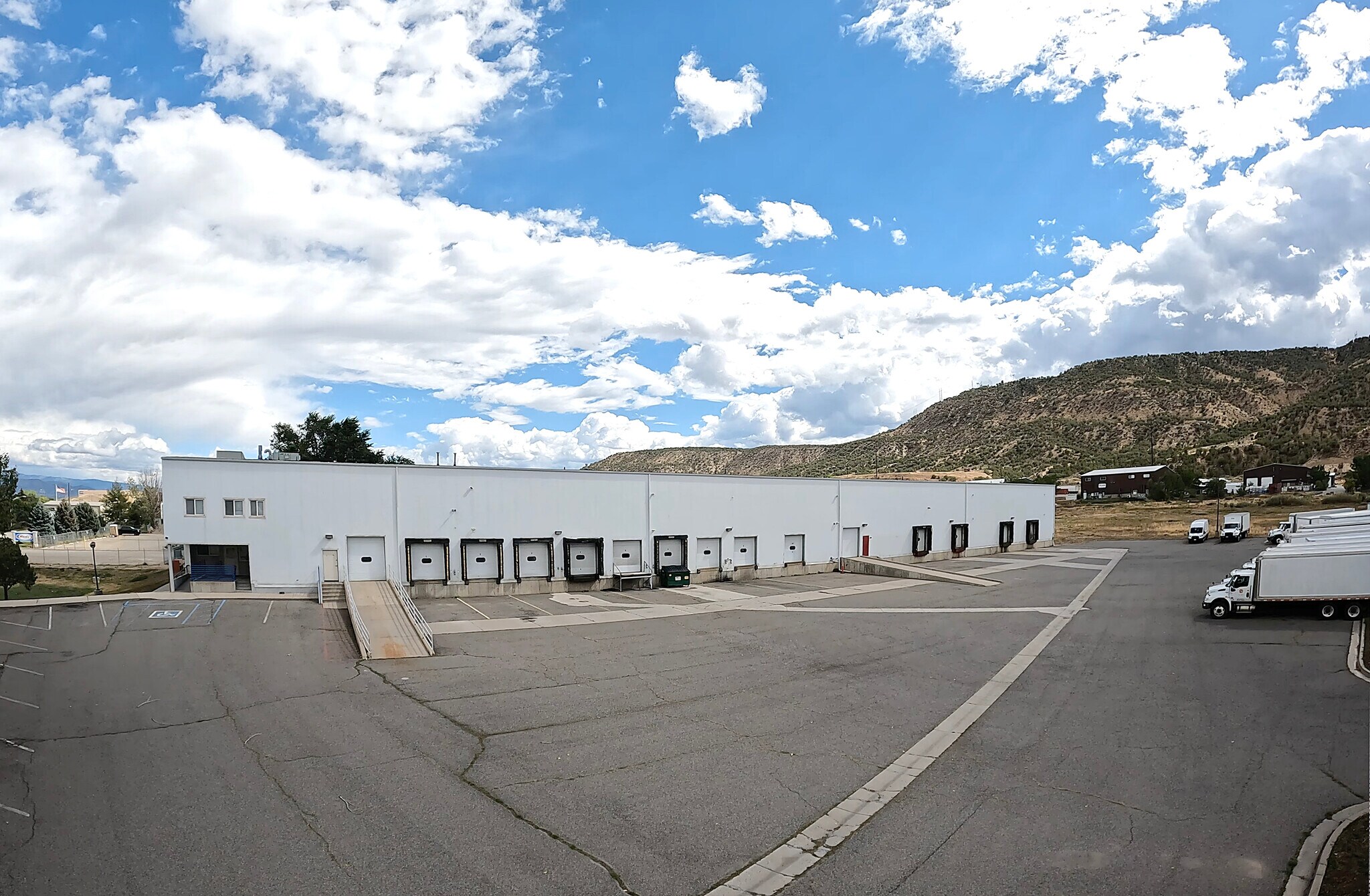 2127 Airport Rd, Rifle, CO à vendre Photo du bâtiment- Image 1 de 13