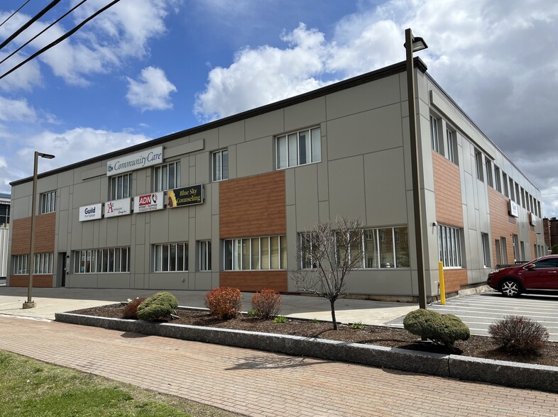 40 Summer St, Bangor, ME à louer - Photo du bâtiment - Image 1 de 1
