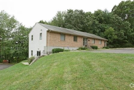 3 Alcap Rdg, Cromwell, CT à vendre - Photo du bâtiment - Image 3 de 7