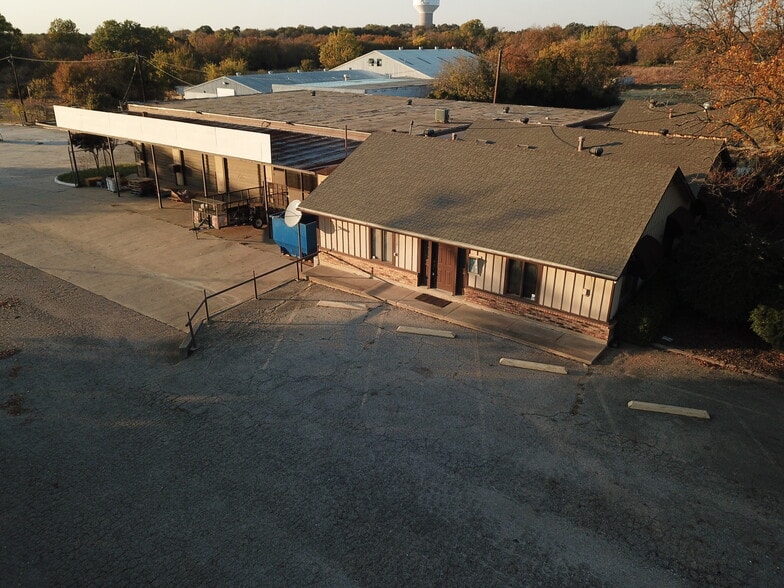 2700 James St, Denton, TX for sale - Building Photo - Image 3 of 36