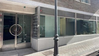 Plus de détails pour Multi-résidentiel à vendre