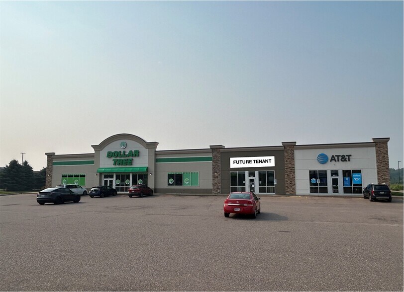 203 Buan Ave, Tomah, WI à louer - Photo du bâtiment - Image 2 de 4