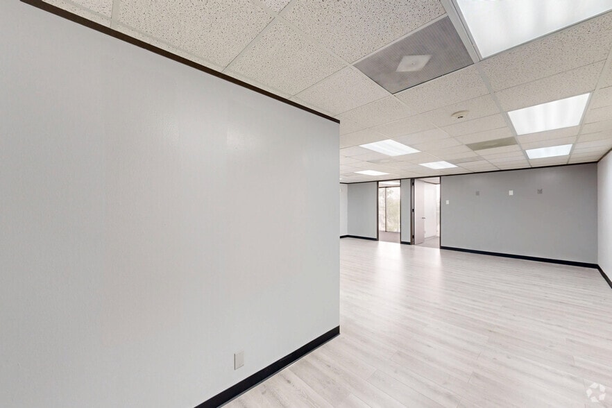 8203 Willow Place Dr S, Houston, TX for lease - Matterport 3D Scan - Image 2 of 9