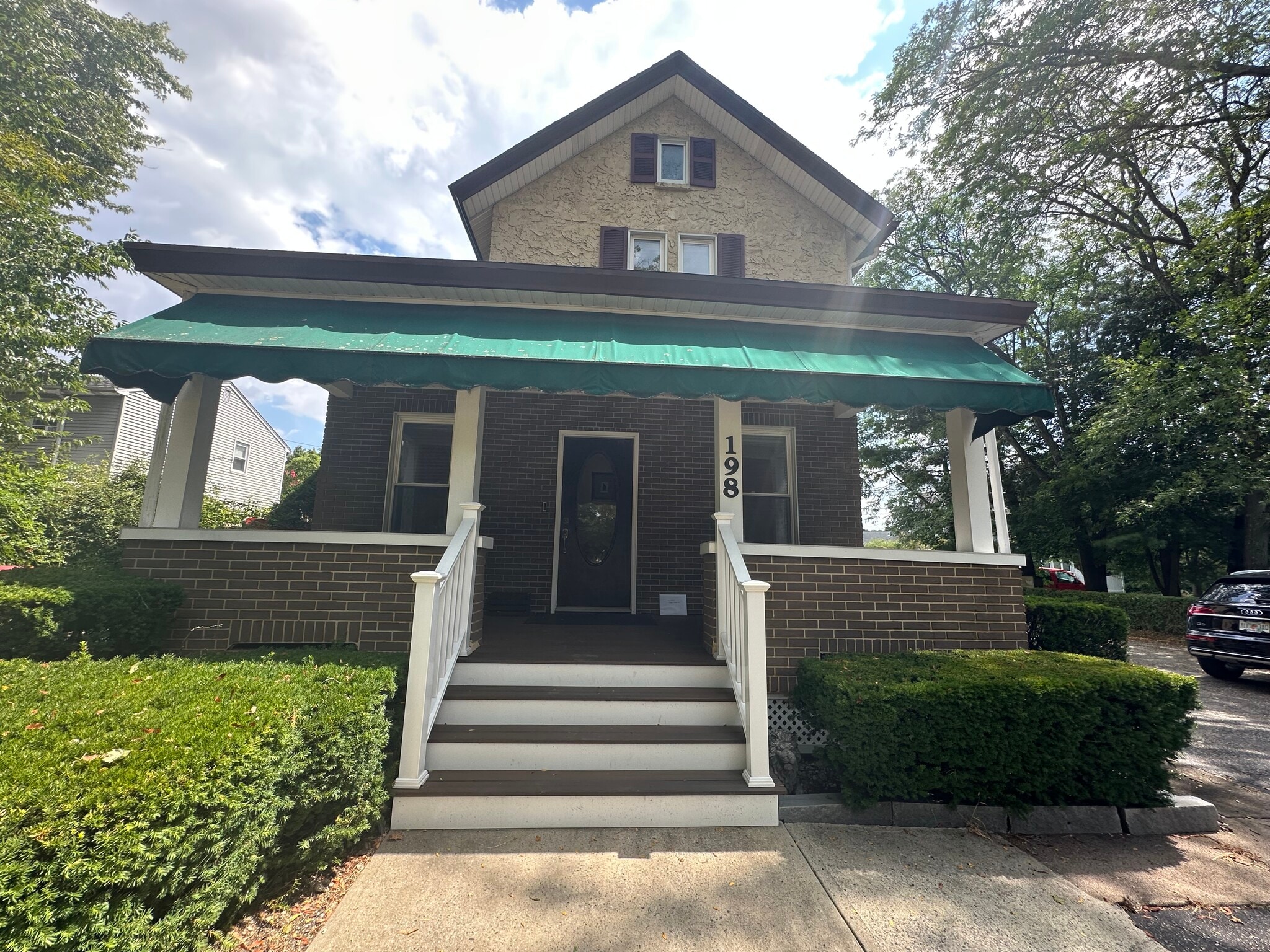 198 Orange Ave, Suffern, NY for lease Interior Photo- Image 1 of 10