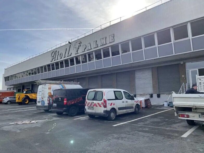 Flex dans Rosny-sous-Bois à louer - Photo du bâtiment - Image 2 de 7