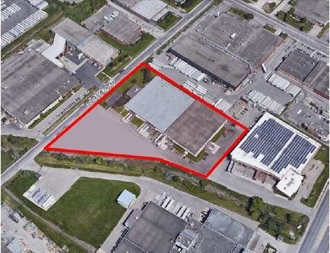 11 Finley Rd, Brampton, ON à vendre Photo du bâtiment- Image 1 de 1