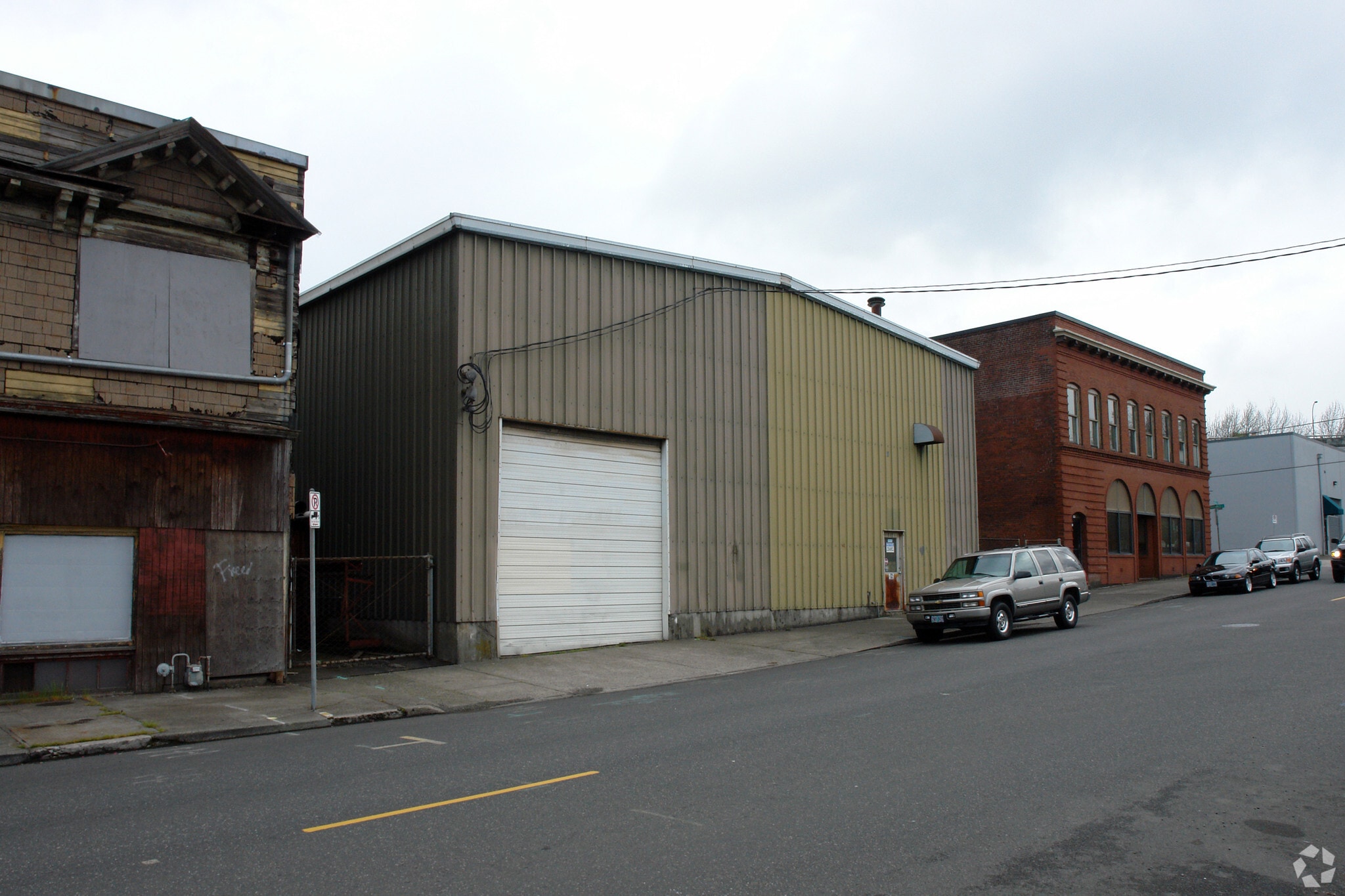 717 N Russell St, Portland, OR à vendre Photo principale- Image 1 de 3