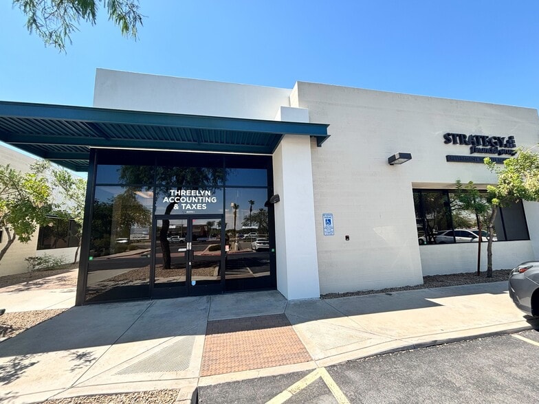 4035 W Chandler Blvd, Chandler, AZ for lease - Building Photo - Image 2 of 8