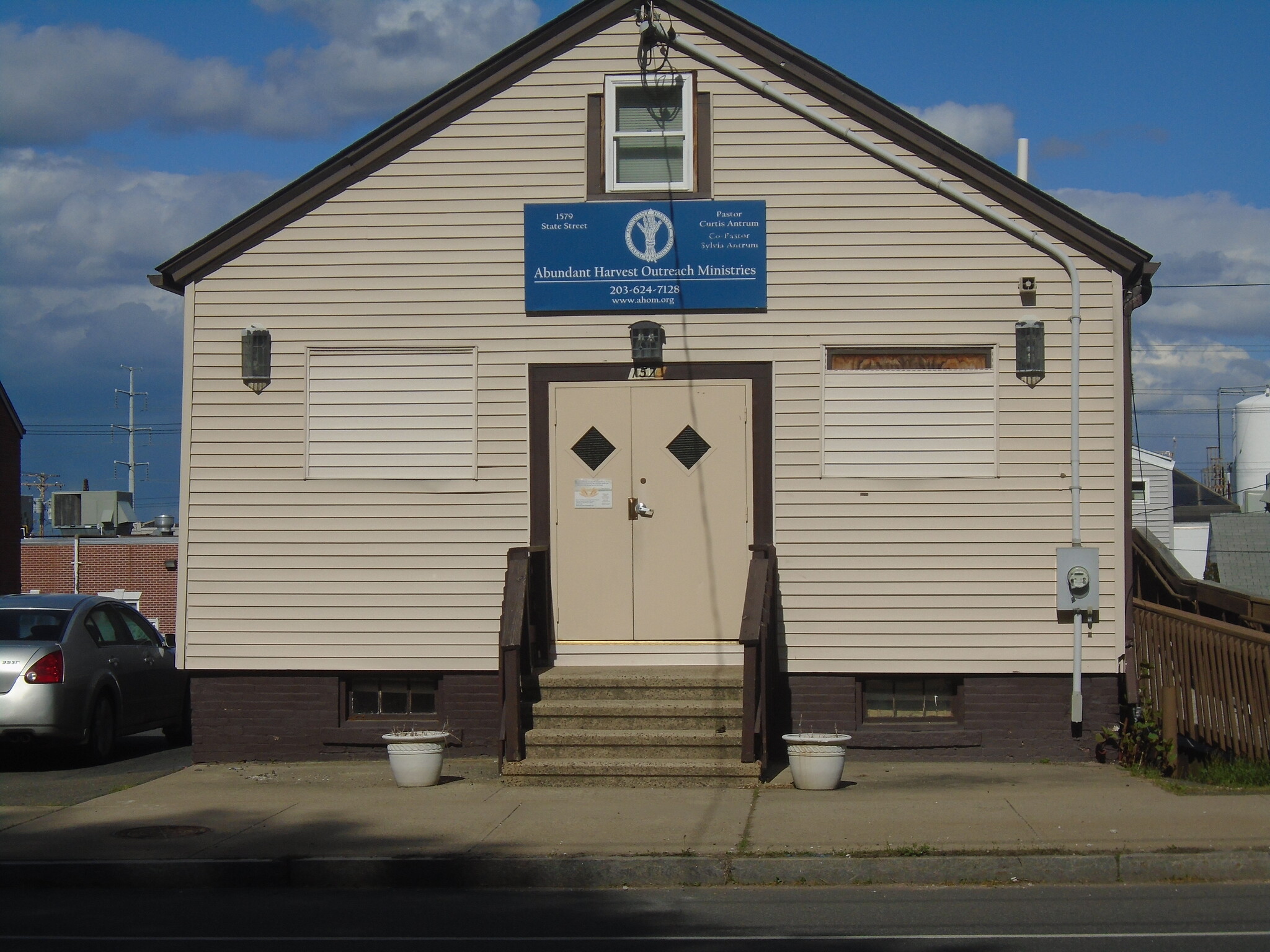 1579 State St, New Haven, CT for sale Primary Photo- Image 1 of 8