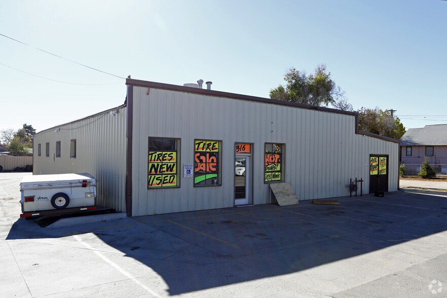 316 18th St, Greeley, CO for lease - Building Photo - Image 2 of 3