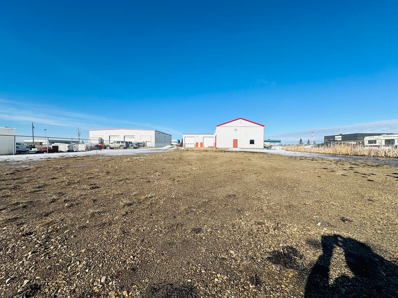 10203B 123 St, Grande Prairie, AB for lease - Building Photo - Image 3 of 13