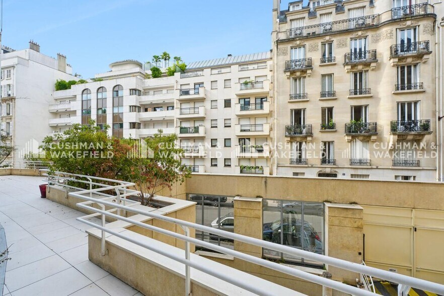 83 Avenue Charles De Gaulle, Neuilly-sur-Seine à louer - Photo du bâtiment - Image 3 de 13