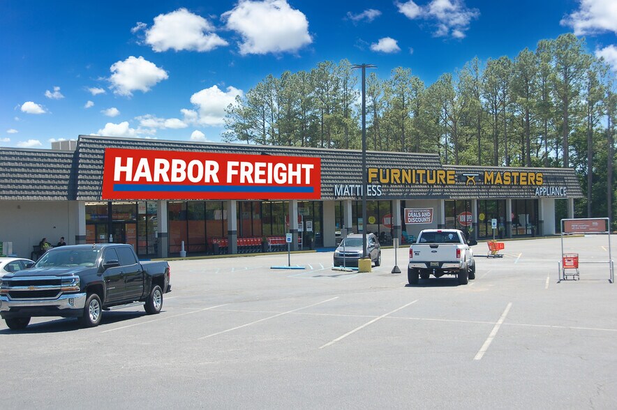 1301-1395 W Fort William St, Sylacauga, AL à vendre - Photo du bâtiment - Image 2 de 8