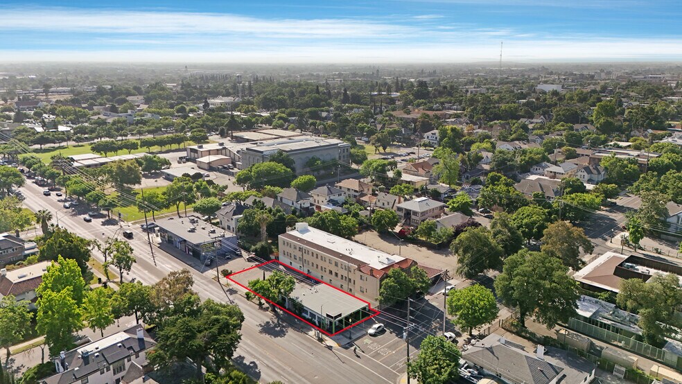 1446 N Hunter St, Stockton, CA à vendre - Photo du bâtiment - Image 3 de 34