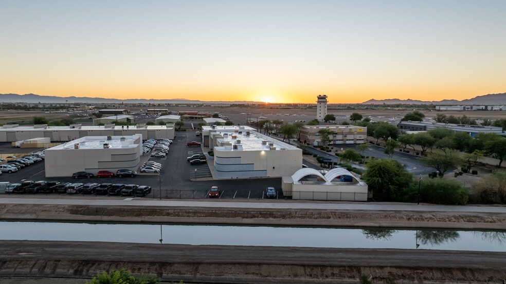 2330 S Airport Blvd, Chandler, AZ for sale - Building Photo - Image 3 of 5