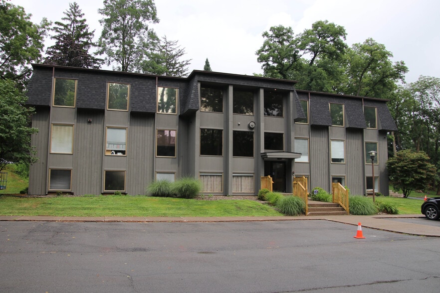 640 Kreag Rd, Pittsford, NY for lease - Building Photo - Image 3 of 11