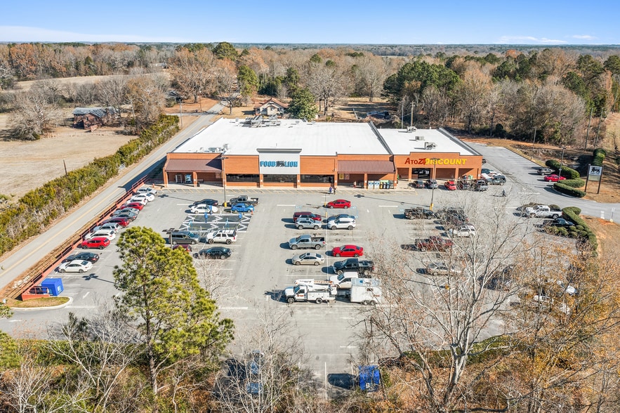 605 Travis Ave, Saluda, SC for sale - Building Photo - Image 2 of 4