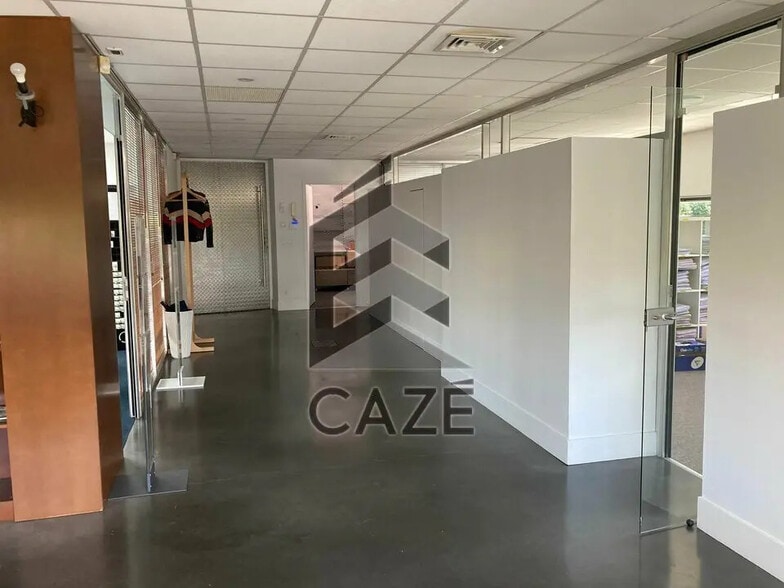 Bureau dans Lormont à louer - Photo intérieure - Image 3 de 11