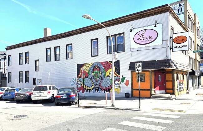 Plus de détails pour 3058 W Irving Park Rd, Chicago, IL - Commerce de détail à louer