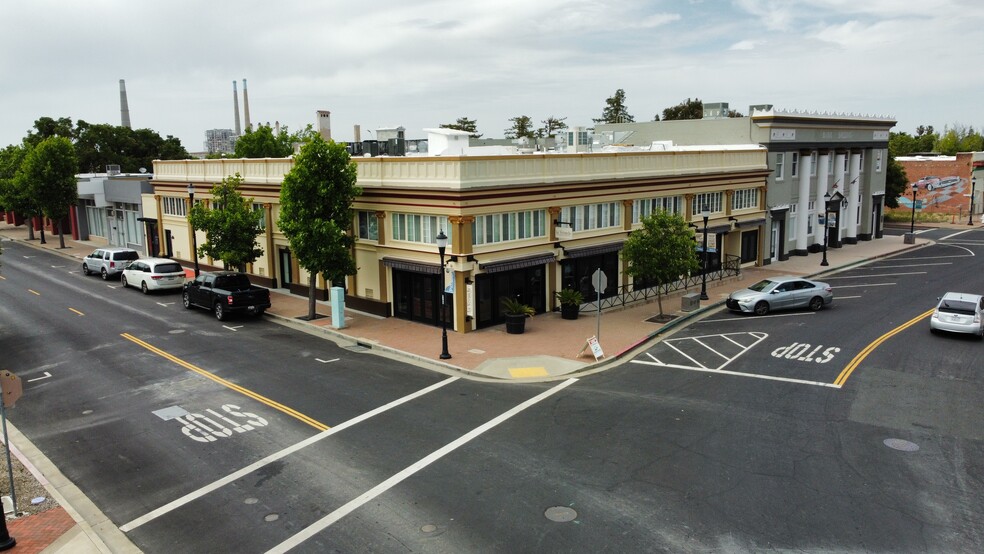 446 Railroad Ave, Pittsburg, CA for lease - Building Photo - Image 1 of 11