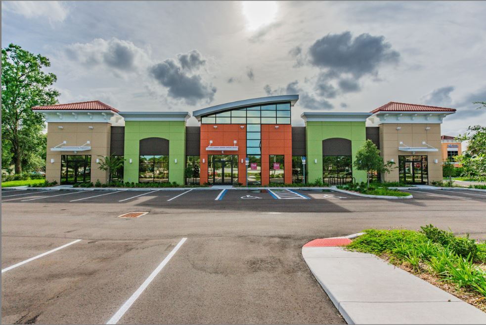 100 N Dean Rd, Orlando, FL à louer Photo du bâtiment- Image 1 de 11