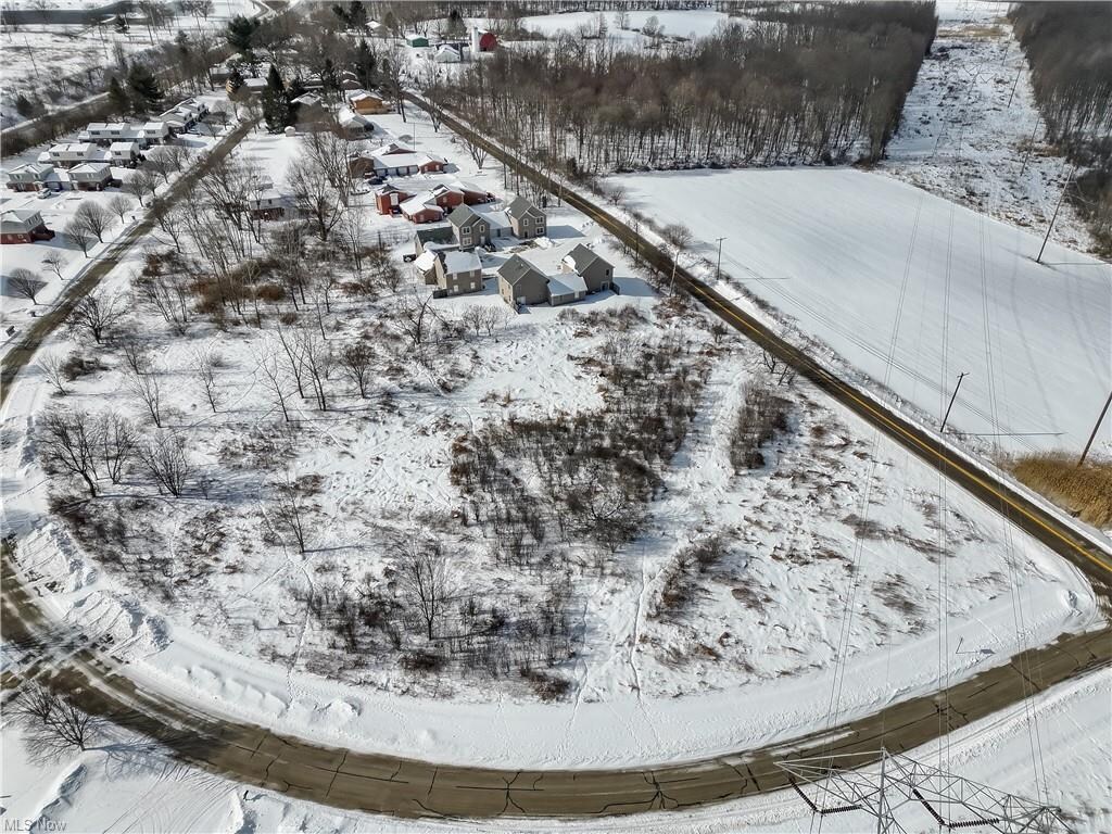 Lovers Ln, Ravenna, OH for sale Primary Photo- Image 1 of 20