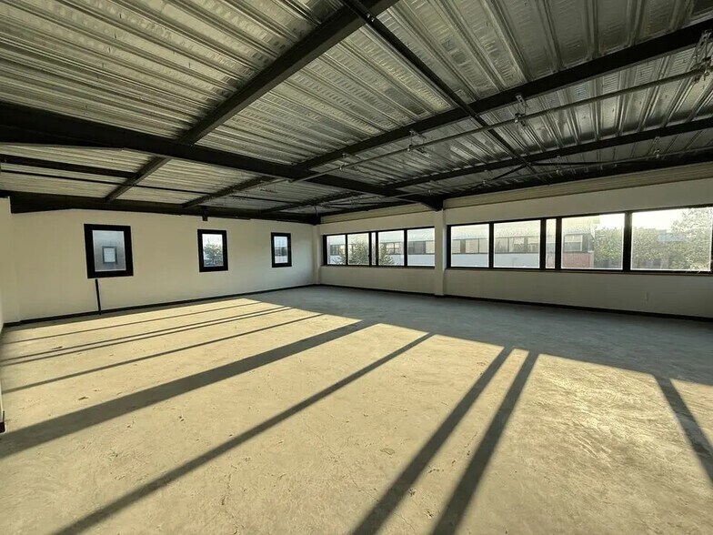 Flex dans Villeneuve-la-Garenne à louer - Photo intérieure - Image 3 de 8