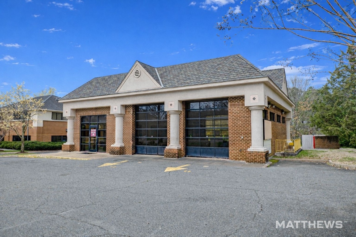 3820 Stillman Pky, Richmond, VA for sale Primary Photo- Image 1 of 4