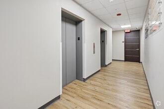 9950 Lawrence Ave, Schiller Park, IL à louer Photo intérieure- Image 1 de 4