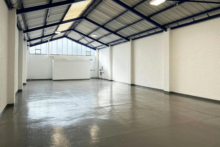 14-20 Dixon Pl, East Kilbride for lease - Building Photo - Image 3 of 12