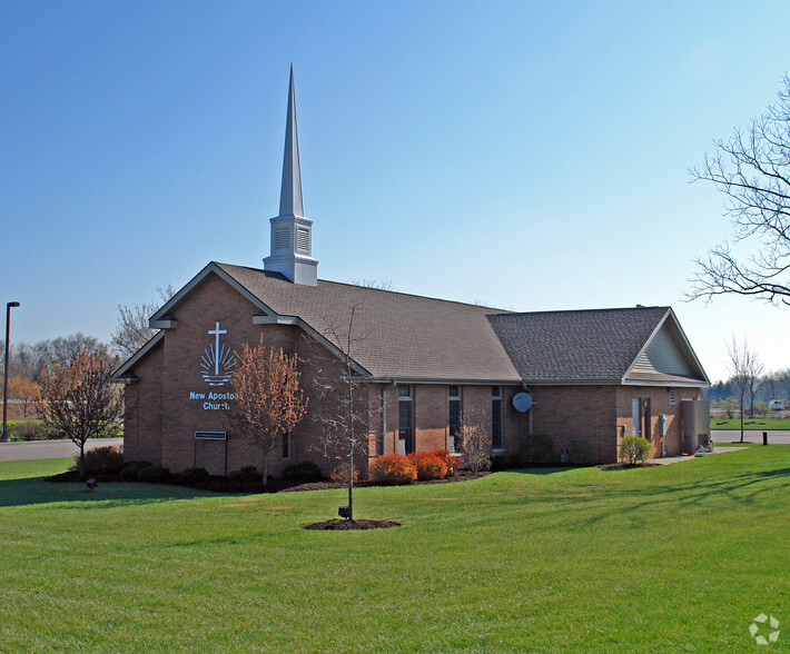 696 N Fairfield Rd, Dayton, OH à vendre - Photo principale - Image 1 de 5