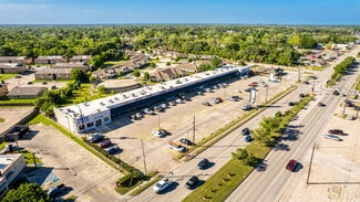 Plus de détails pour 2215-2321 N Alexander Dr, Baytown, TX - Commerce de détail à louer