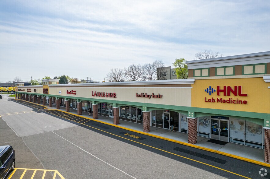 4701-4797 W Tilghman St, Allentown, PA à louer - Photo du bâtiment - Image 3 de 8