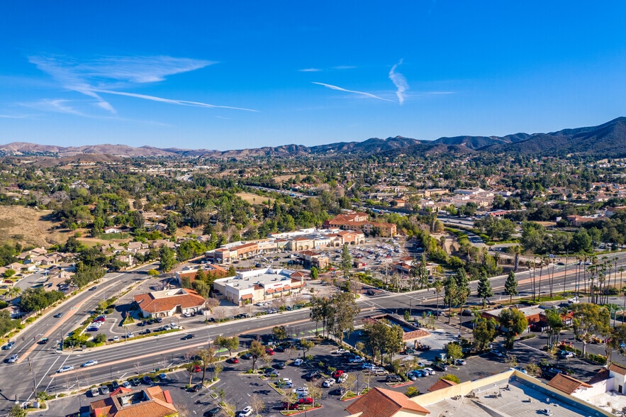 101 Fwy, Thousand Oaks, CA à louer - Aérien - Image 1 de 3
