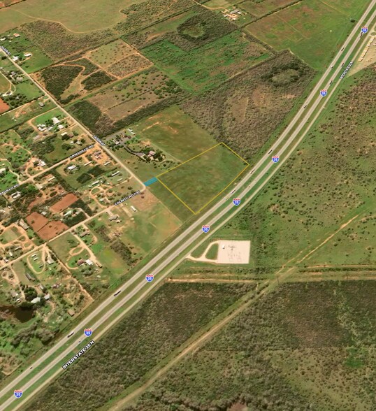 175 County Road 1151, Pearsall, TX for sale - Building Photo - Image 3 of 38