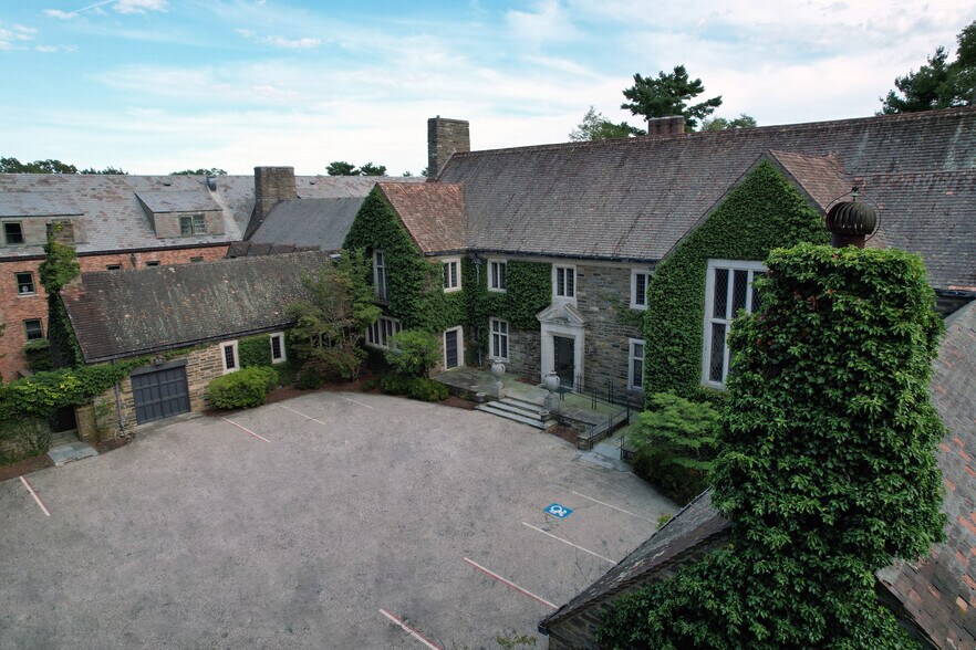 36 Essex St, Wenham, MA à vendre - Photo du bâtiment - Image 3 de 4