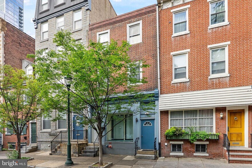 1233 Pine St, Philadelphia, PA for sale - Building Photo - Image 2 of 29