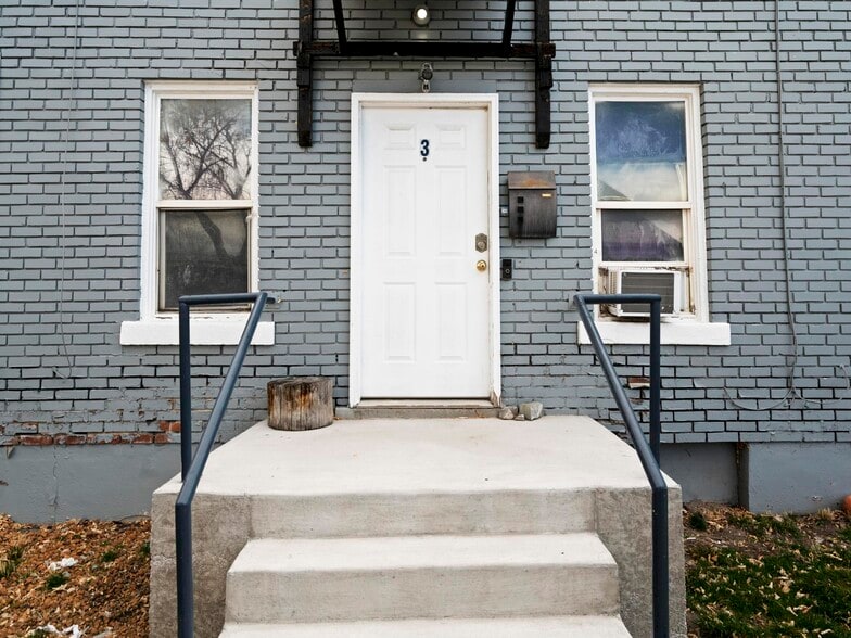 127 W Mead Ave, Salt Lake City, UT for sale - Building Photo - Image 3 of 35