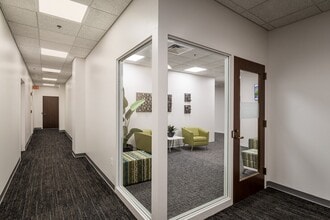 3 Easton Oval, Columbus, OH for lease Interior Photo- Image 2 of 8