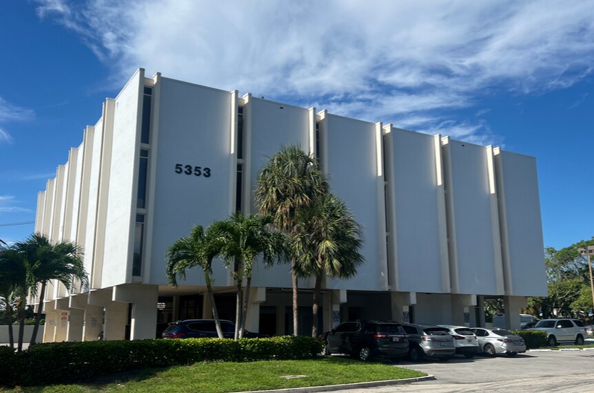 5353 N Federal Hwy, Fort Lauderdale, FL à louer Photo du bâtiment- Image 1 de 22