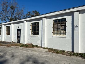 1024 S Main St, Gainesville FL - Warehouse