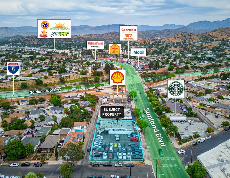 8235 Sunland Blvd, Sun Valley, CA à vendre - Photo du bâtiment - Image 2 de 11